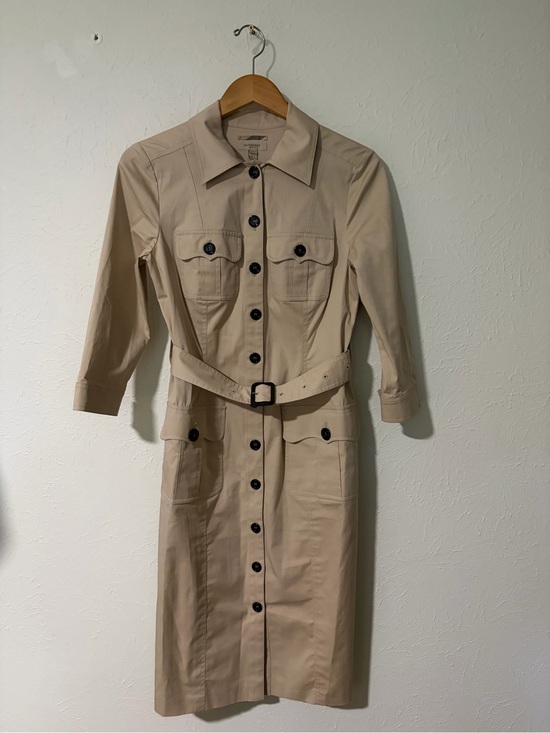 Burberry Dresses & Skirts - Burberry London Trench Dress Women's Beige with Black Buttons Size8